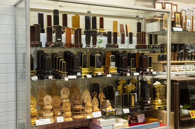 角田仏具店コムファースト店